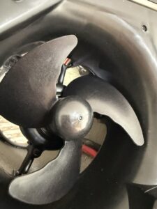 パイプ用ファンを交換したらノイズが減った?