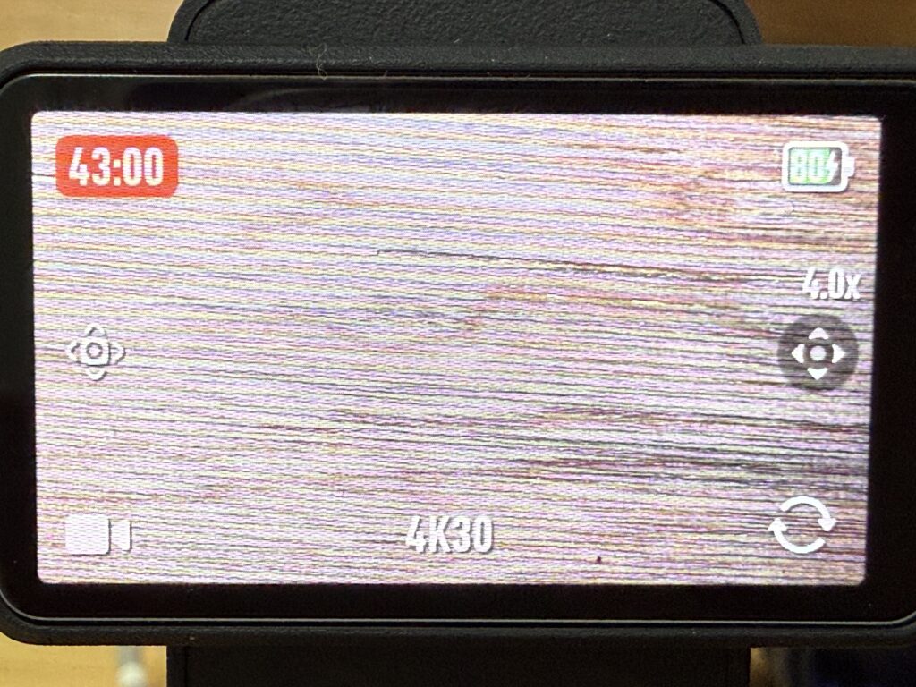 OSMO Pocket4は撮影しながら充電できない？